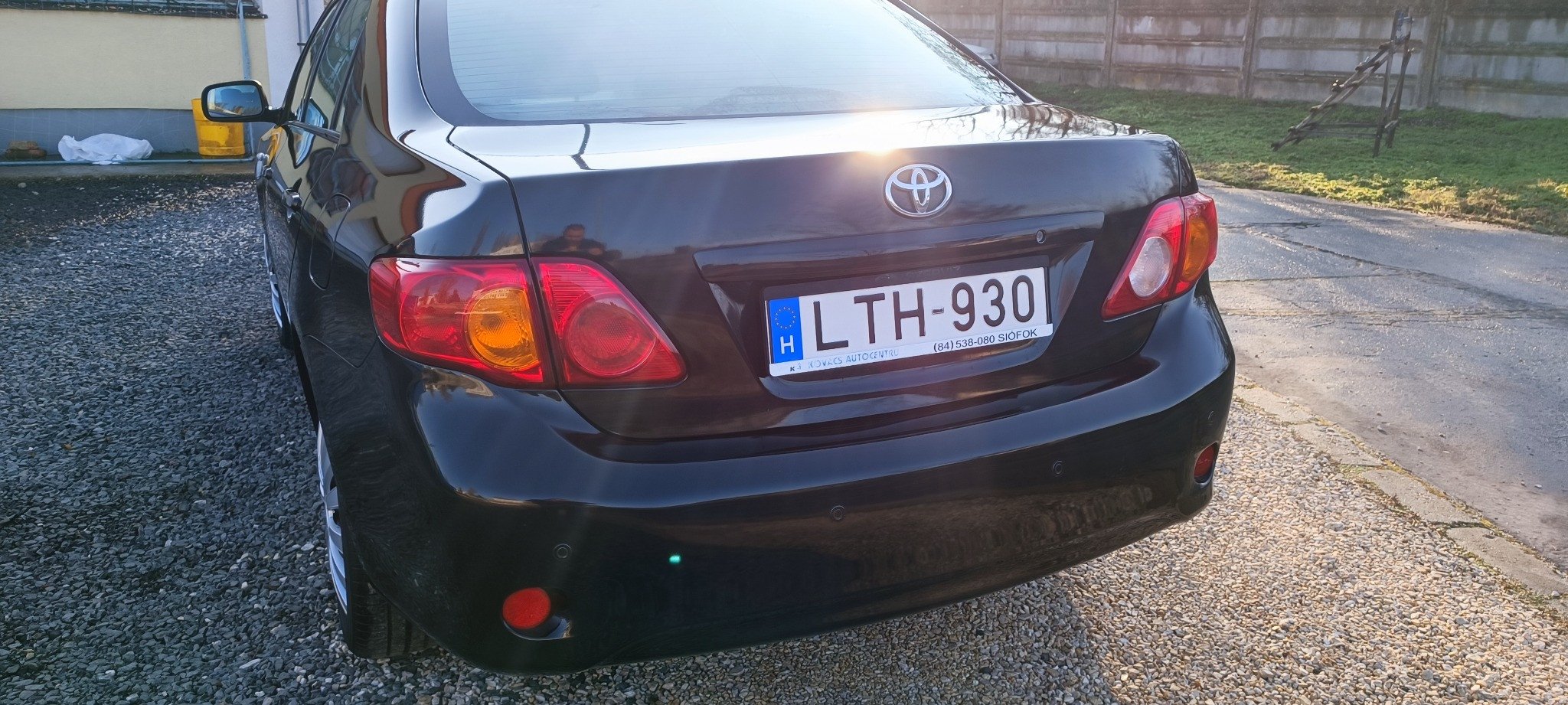 Elad Haszn Lt Toyota Corolla Sedan Sol R Calm S Fej R Megye Bed D