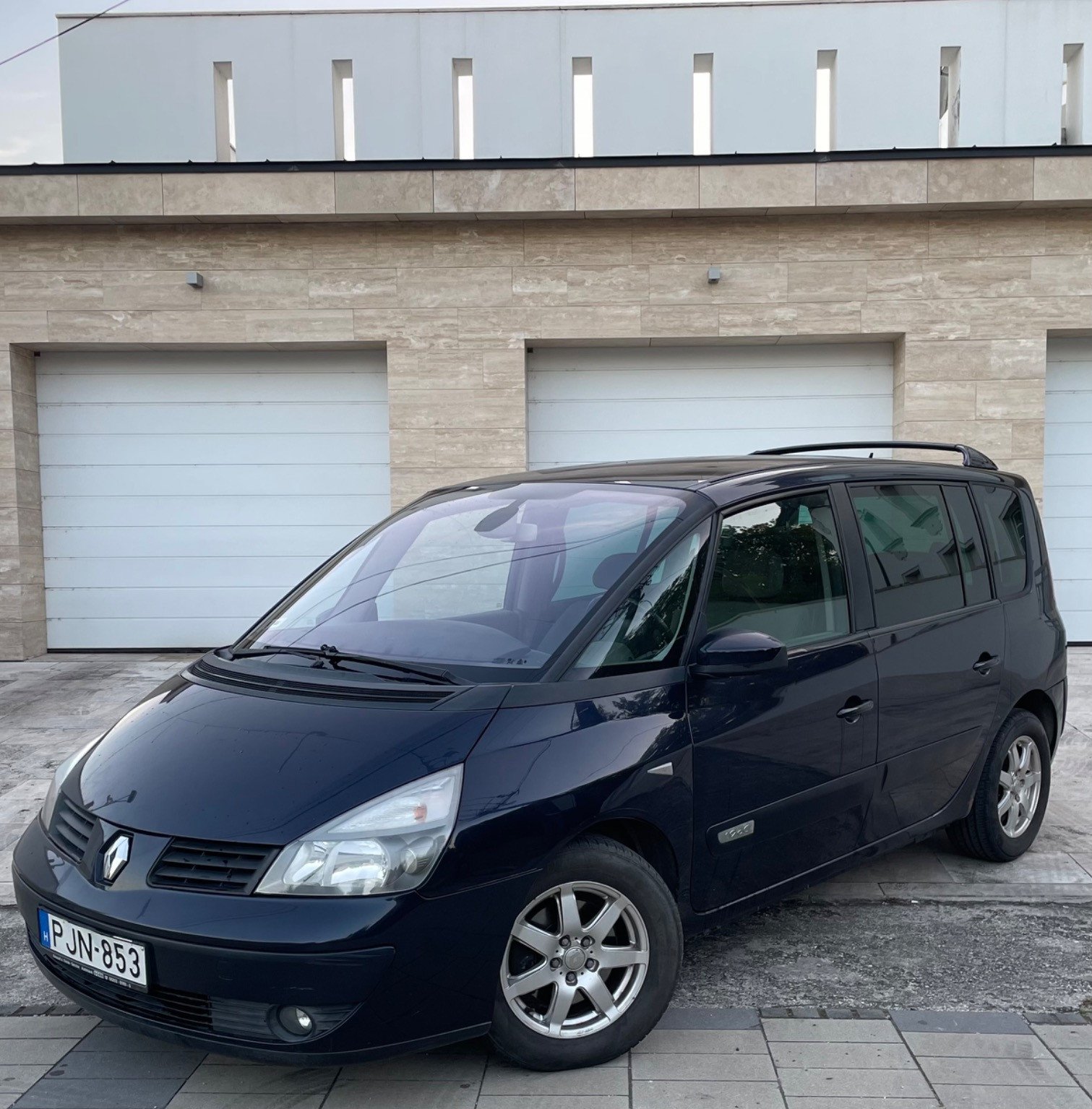 Elad Haszn Lt Renault Espace Iv Dci Authentique Sudn