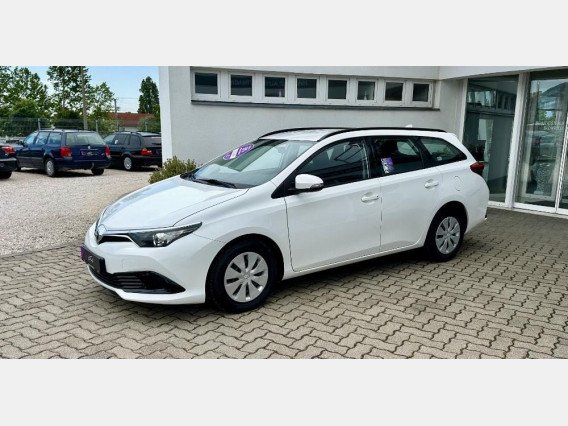 TOYOTA AURIS TOURING SPORTS 1.33 Active Trend (2017)