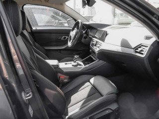 BMW 330e Advantage Automatik Aut. Klimaaut. (2020)