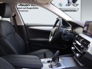 BMW 520d Touring Head Up AHK LED WLAN Pano. Dach RFK (2020)