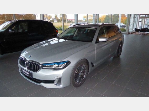 BMW 540 ixDrive Tou. Aktivlenk. DAB Head Up 3DView EU6d (2020)