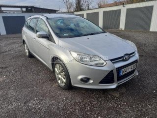 FORD FOCUS III 1.6 Ti-VCT Ambiente +KLÍMA+ (2012)
