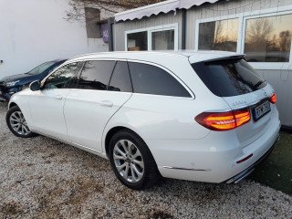 MERCEDES-BENZ E 220d 4Matic 9G-TRONIC (2017)