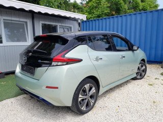 NISSAN LEAF Tekna e+ 62kWh (Automata) (2019)