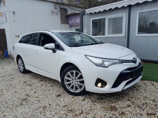 TOYOTA AVENSIS Touring Sports 2.0 D-4D Executive Edition S+ (2017)