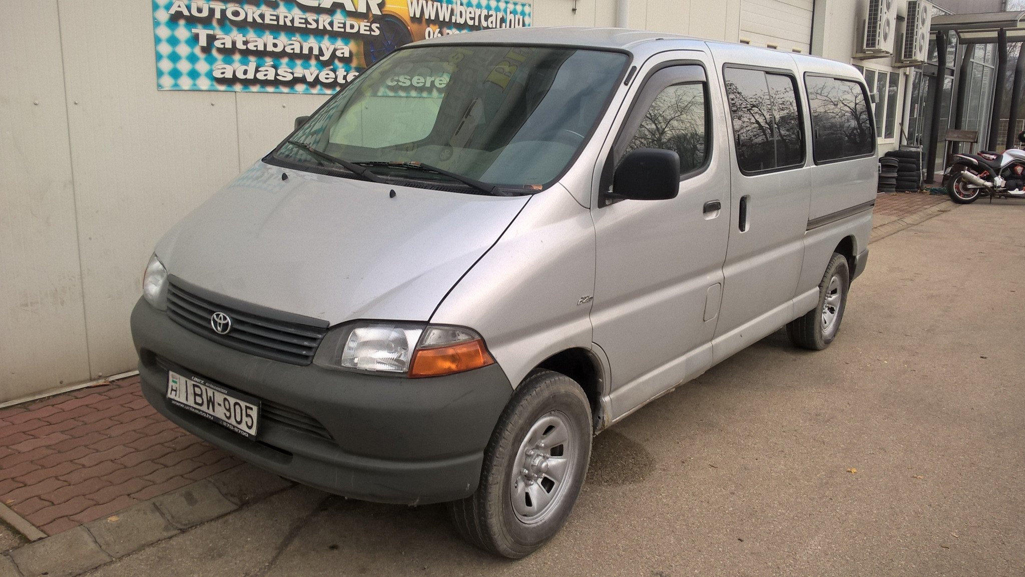 Eladó használt TOYOTA HI ACE Hiace 2 5 D4 D 4x4 Panel Van Long Tatabánya Komárom Esztergom