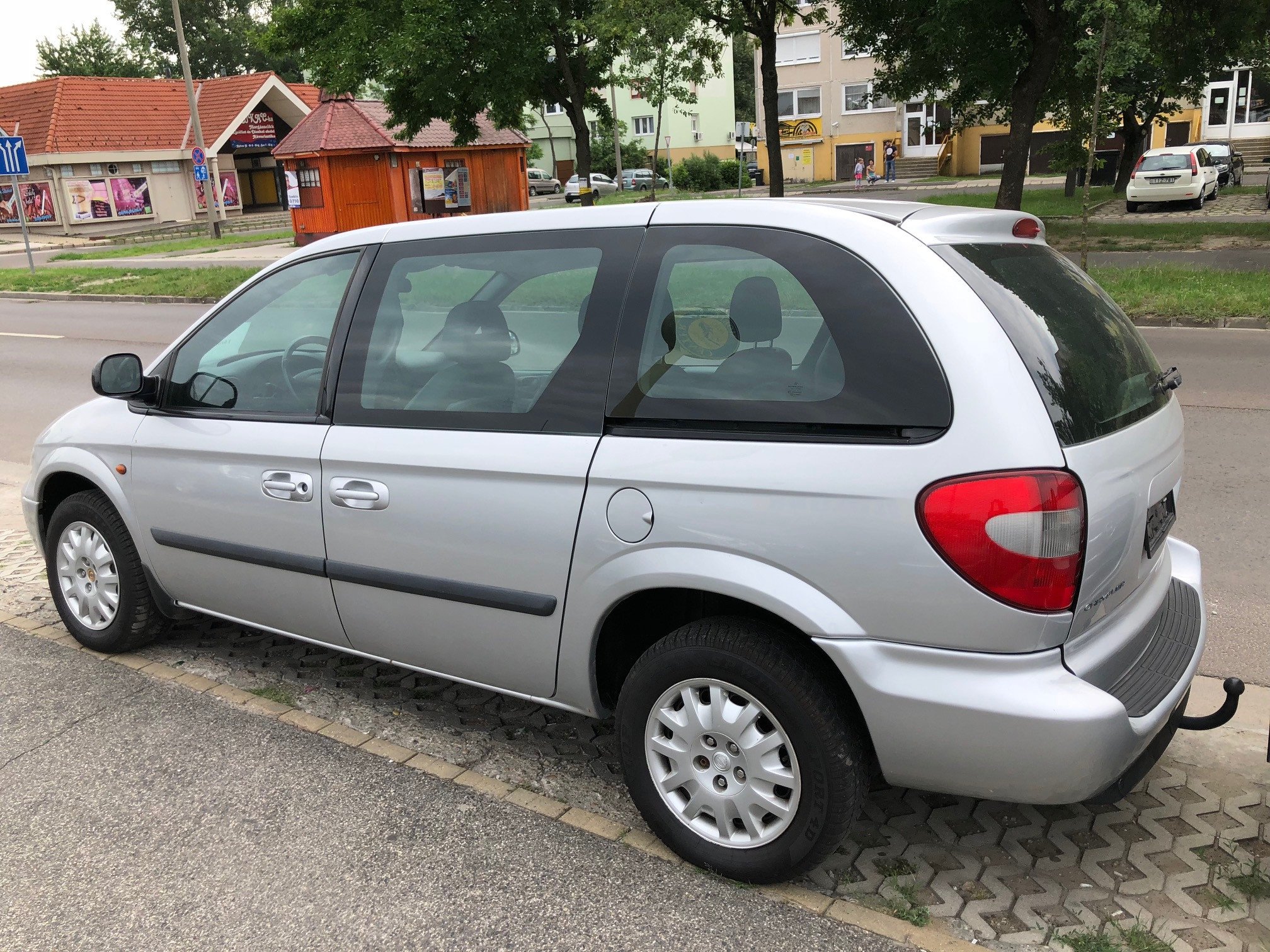 Chrysler voyager 2 поколения