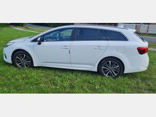 TOYOTA AVENSIS Touring Sports 1.8 Active Trend+ CVT (2017)