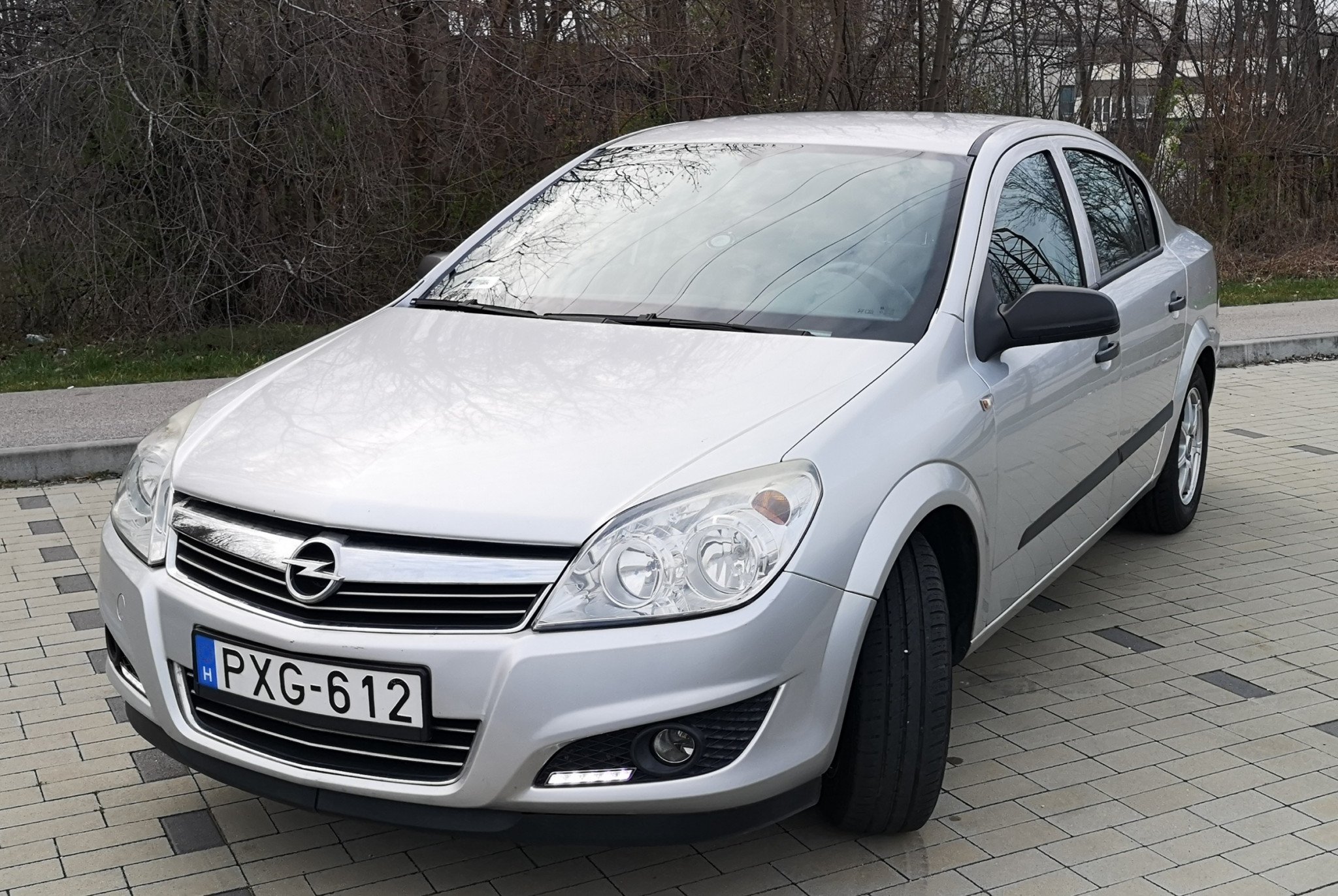 Opel astra h sedan