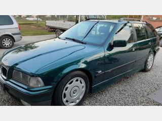BMW 318i Touring (1997)
