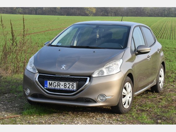PEUGEOT 208 1.4 HDi Active (2012)