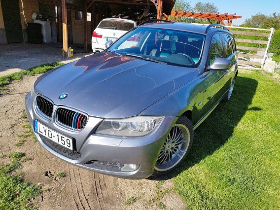 BMW 318d Touring (2009)
