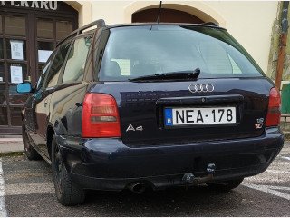 AUDI A4 Avant 1.8 (1996)