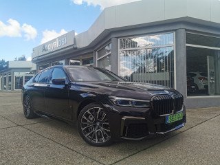 BMW 745 (2020)