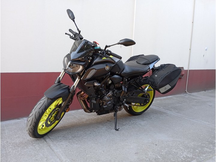 YAMAHA MT-07 Névre írva! Újszerű gyári állapot!