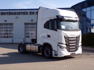 IVECO S-WAY AS440S49T/P (2024)